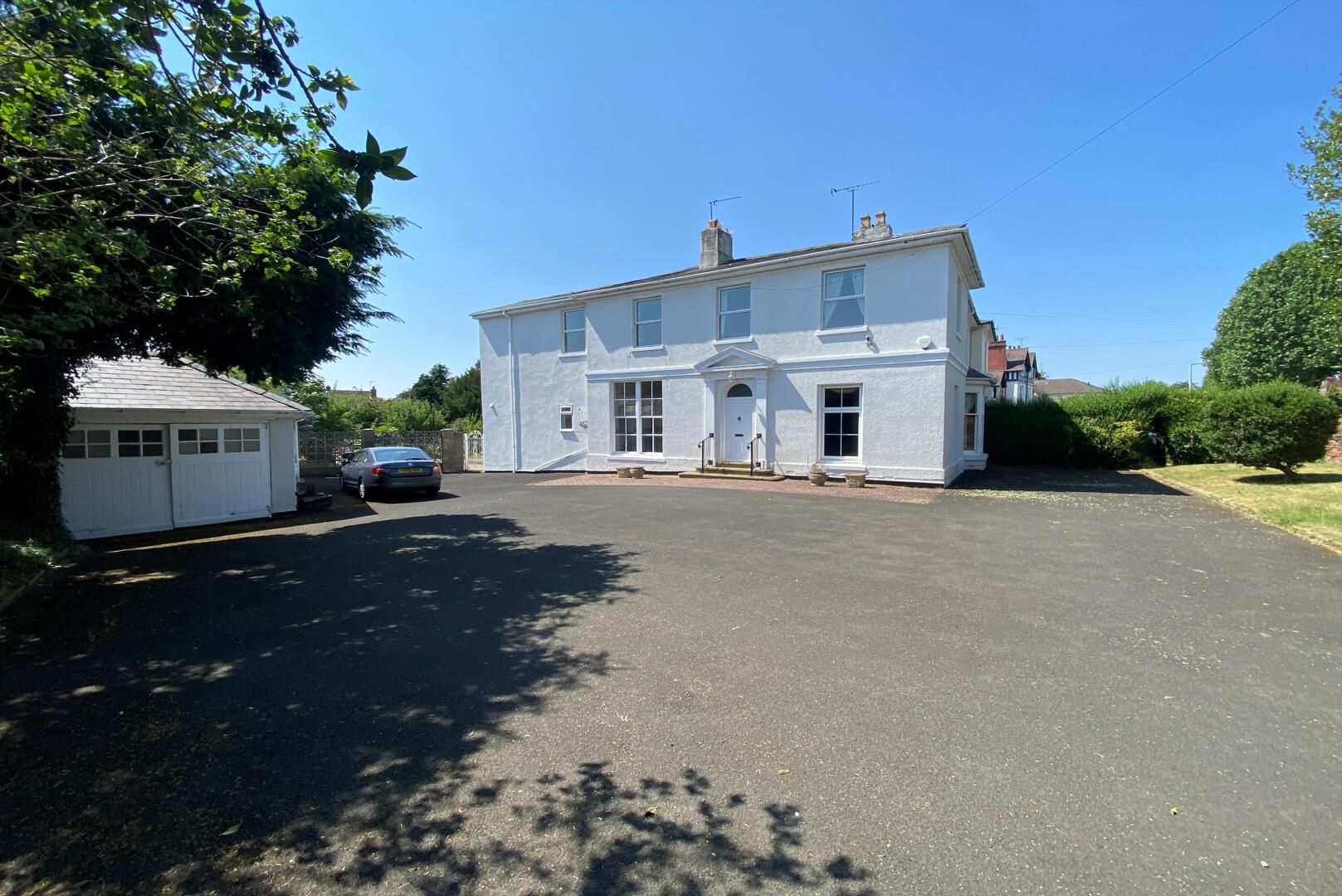 5 bed property in Red Hill, Stourbridge